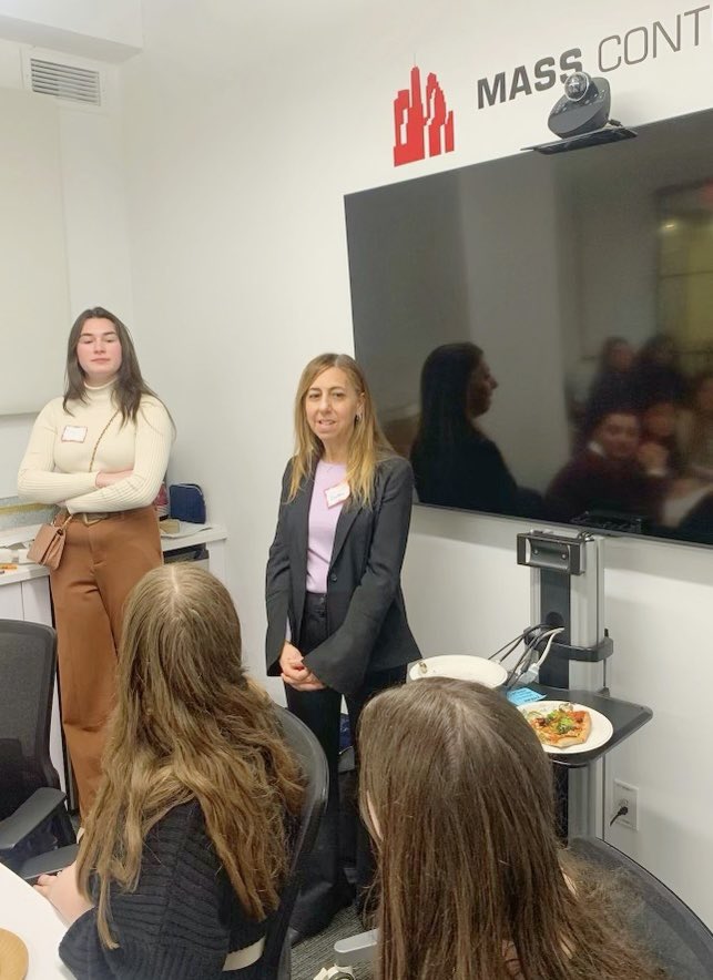 Mass Contracting tweet media