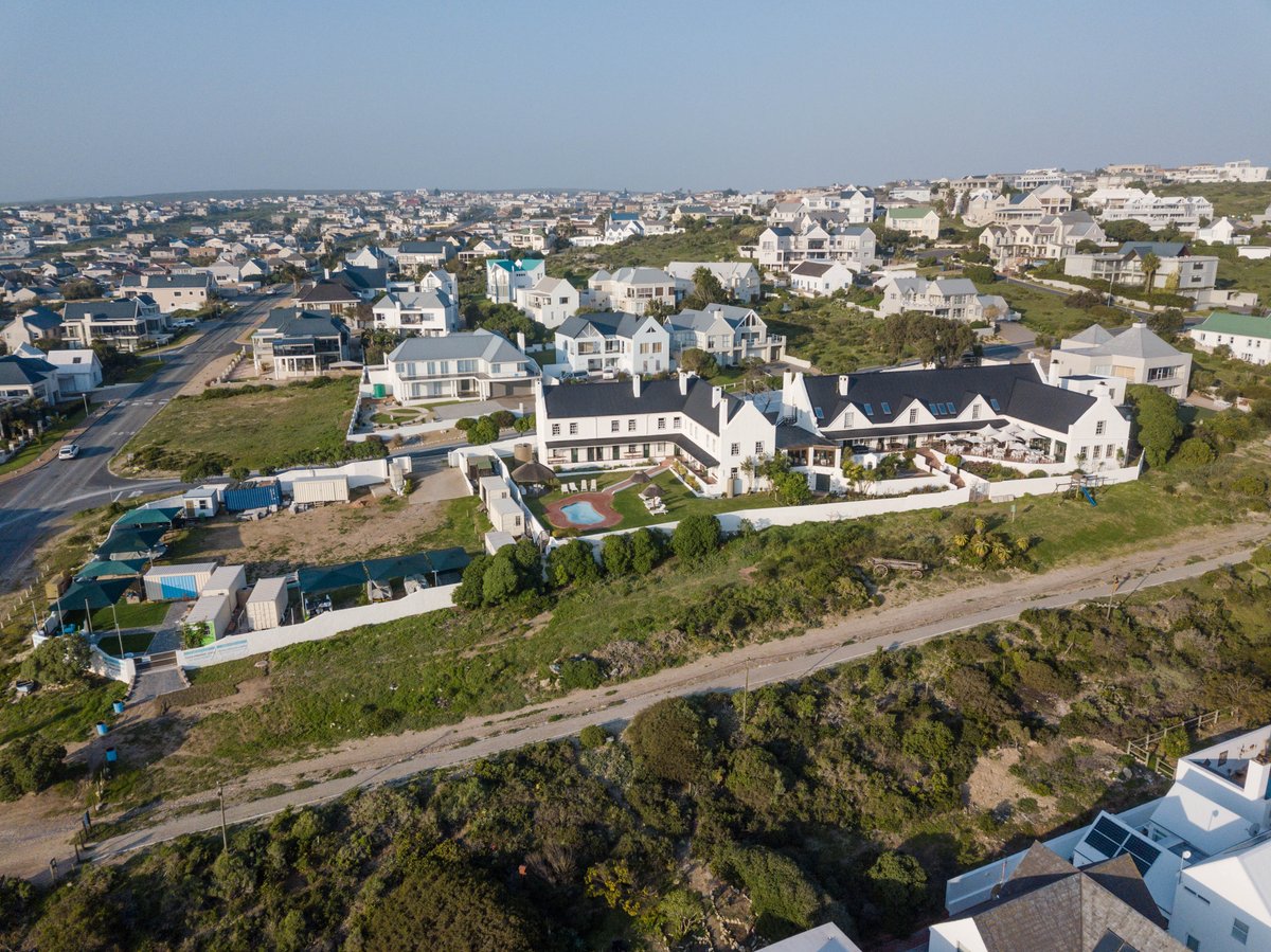 Thompsons Holidays tweet media