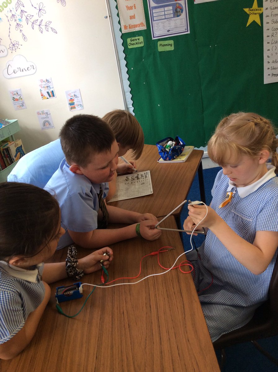 stbenedictswcps's tweet photo. Year 4 have had fun making a wire loop game using our scientific knowledge of circuits! https://t.co/QbcC01eLbi