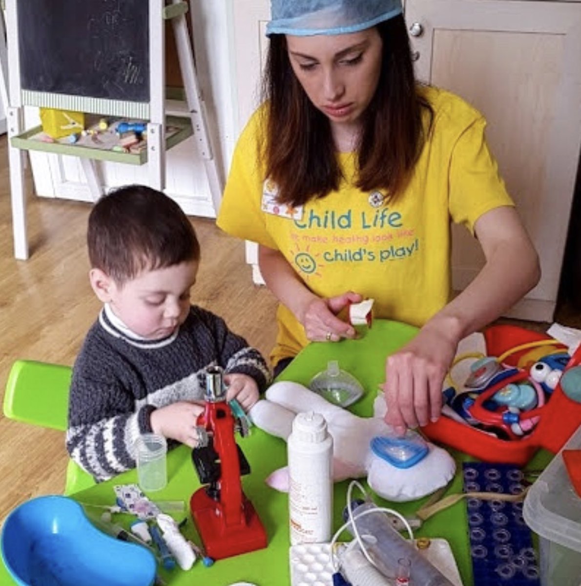 “Child life: We make healing look like child’s play.” 💕🩺🥳 #throwbackthursday 

#standishfoundation #sf4c #childlife #childlifespecialist #childlifestudent #childrenshospital #childrenshealth #playtherapy #playtherapist