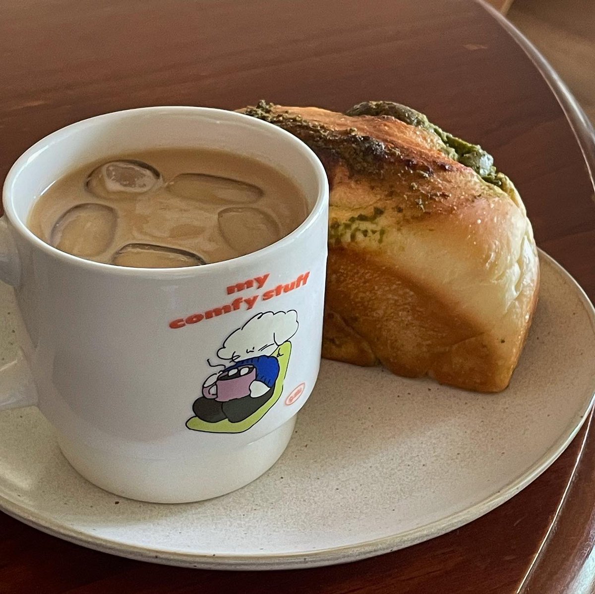 guuuaystudio__'s tweet photo. ☕️ my comfy stuff  - 100% https://t.co/bSMfdyQtlr