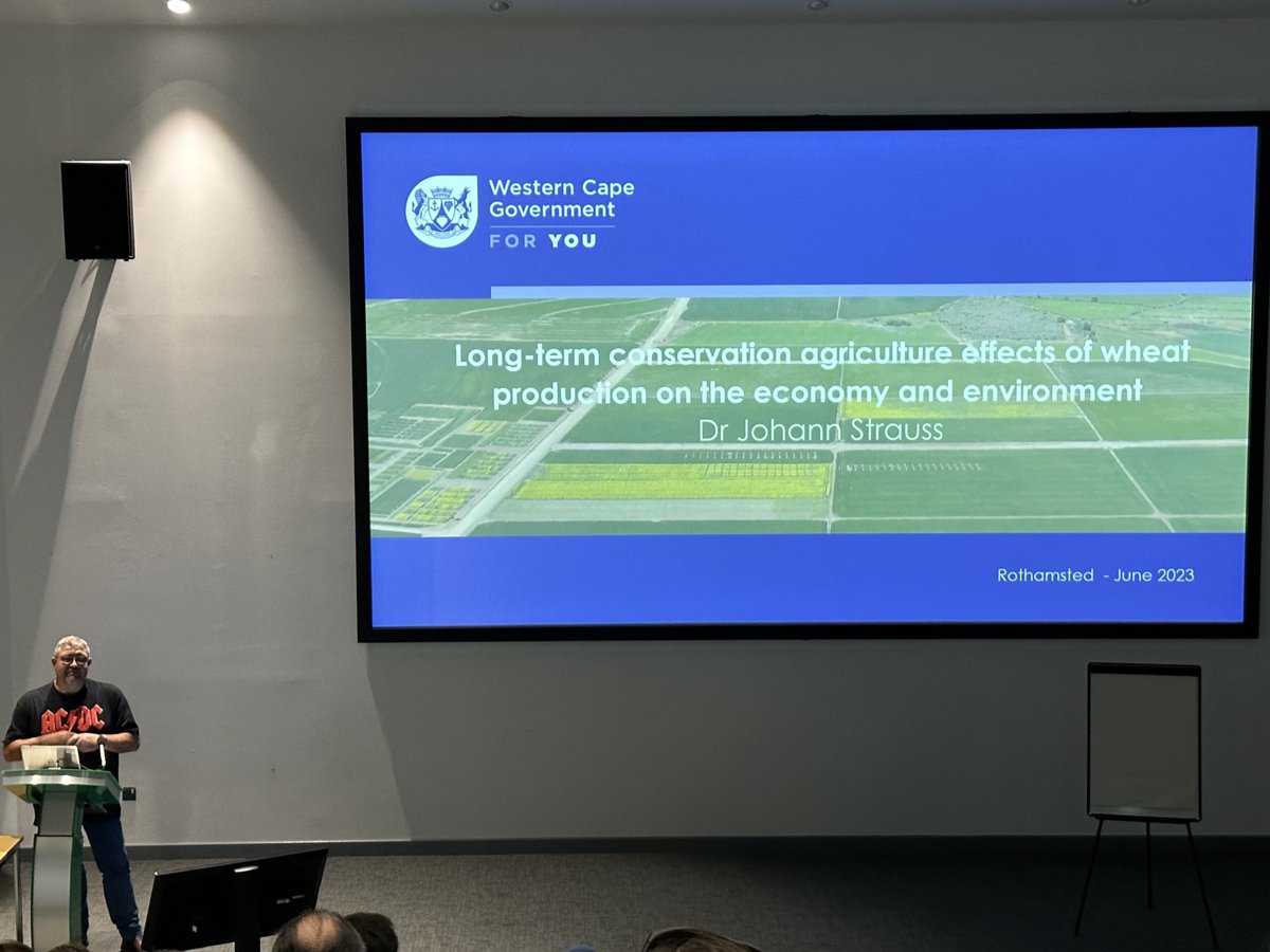 Great choice of T-shirt by the South African delegates presenting some nice work from the southern hemisphere on conservation Ag.