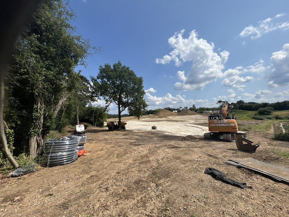 Short game area coming on nicely <a href="/BurnhamBgolf/">Burnham Beeches Golf</a>  lots of  change in elevation, slopes and swails. Lots of variation of different types of shots.
Top job <a href="/GreasleyGolf/">John Greasley Ltd</a>  <a href="/WellerDesigns/">Weller Designs Golf</a>