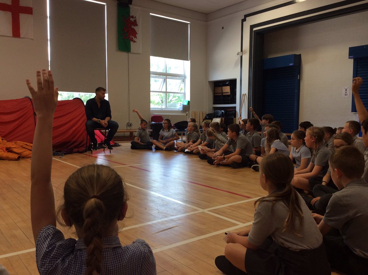 <a href="/BlackrodPSch/">Blackrod Primary</a> <a href="/CaptainKetch/">James Ketchell</a> <a href="/DaVinci_BPS/">DaVinci_BPS</a> Year 4 are enjoying talking to the amazing explorer James Ketchell.