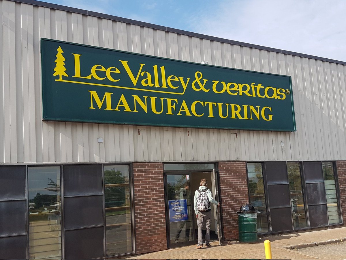 Here's my son walking in for his last day of co-op @LeeValleyTools. What a great way to learn more about a variety of manufacturing techniques!
@OCDSB 
#TakeTech, #SHSM
