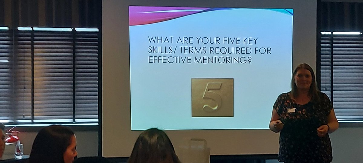 Lisa Bramwell asks what are your 5 key skills required for effective #mentoring? @wlv_education @wlv_uni @UoW_CREST #ITE