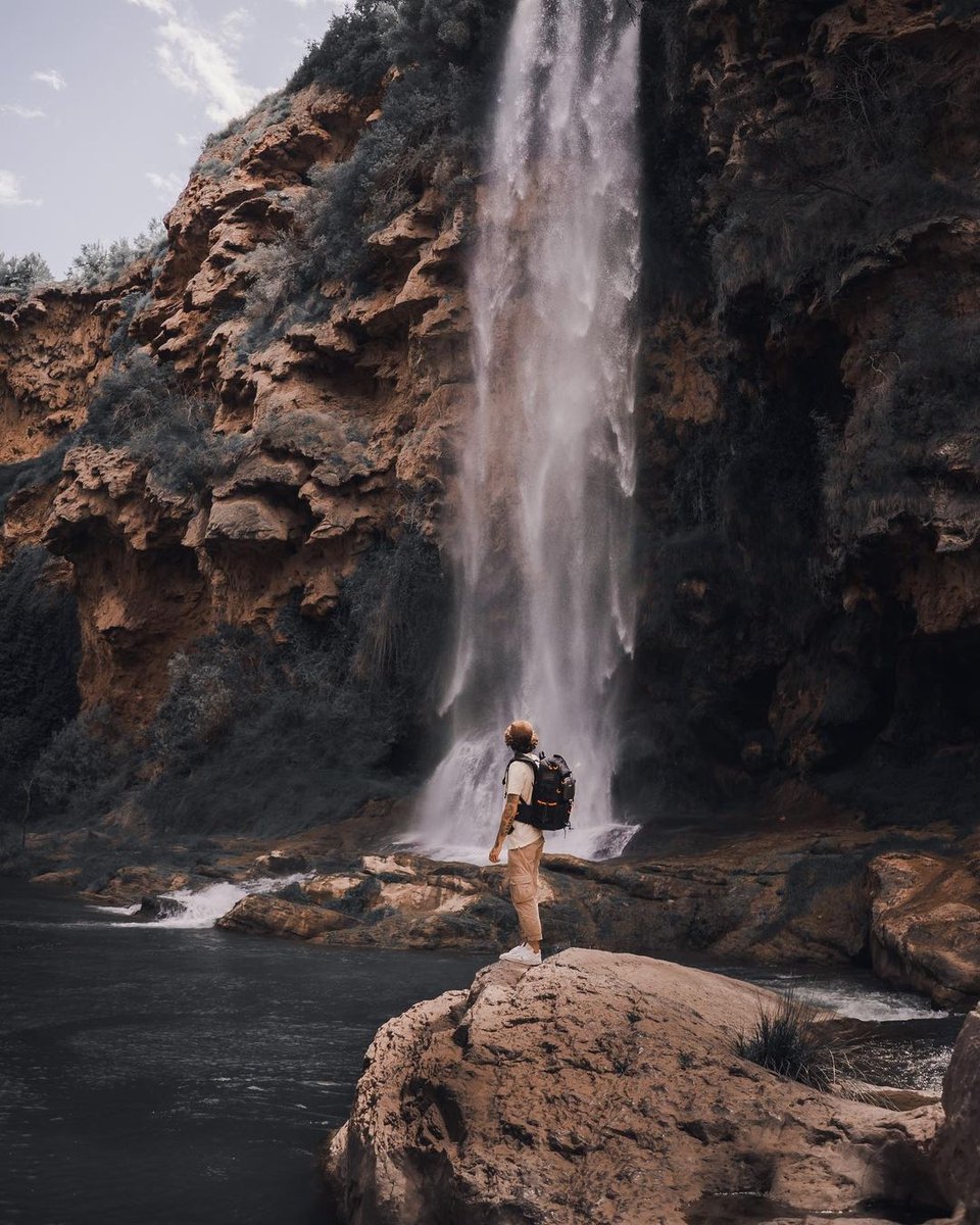 Who's ready for a refreshing adventure and dive into the beauty of waterfalls? 💦
Credit to @andre.fovlife

#tarion #tarionworld
#theoutdoorfolk #nature_brilliance #nature_good #getoutside #earthgallery #beautyofnature #naturesfinest #in2nature #skylovers #throwbackthursday