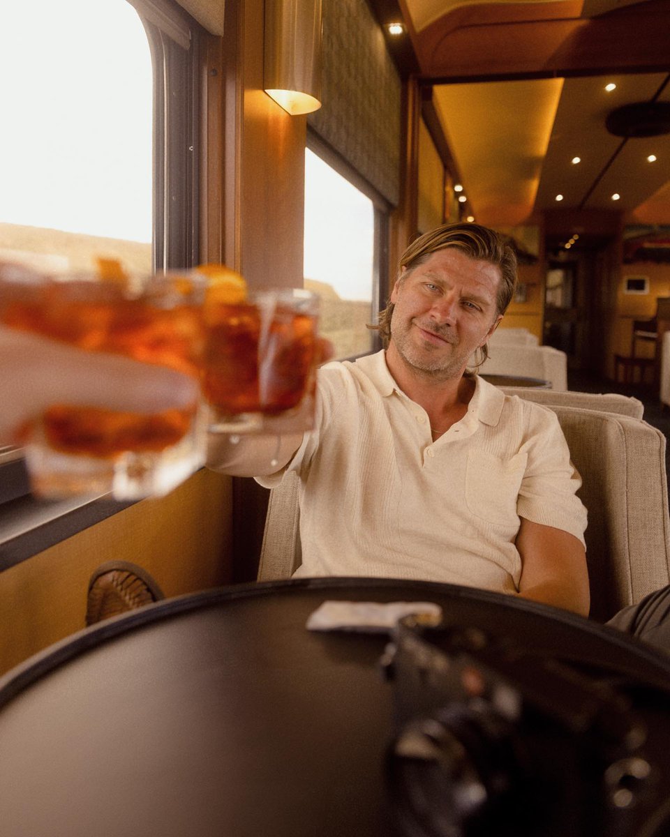 RJBruni's tweet photo. Negroni hour on the rockymountaineer. Salute brother. https://t.co/yjHVLMlhkW