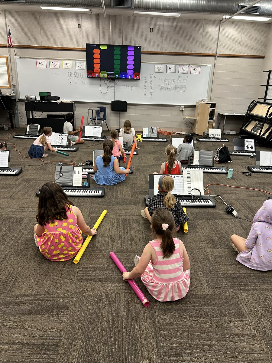 Students getting creative with music in Krazy for Keyboards this morning! <a href="/theSMSD/">SM School District</a>