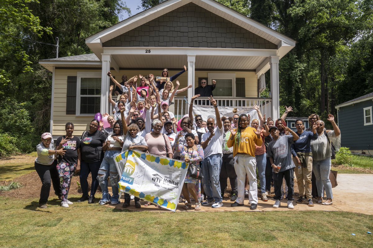Want to hear something crazy? Marist Women Build just dedicated their 23rd @AtlantaHabitat home build! For our #NewHomeowner Sabrina, it's been a long road to this tremendous achievement, but now she can celebrate with a home cooked meal with her children Raven and Brandon.