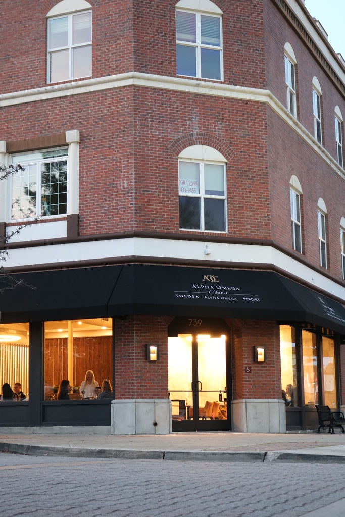 Have you had the chance to visit our tasting room in #downtownpasorobles yet? Join us this evening, and enjoy the live music playing right outside our windows at Concerts in the Park! 

#downtownpasorobles#concertsinthepark#visitpaso#centralcoast#travel2023#alphaomegacollective