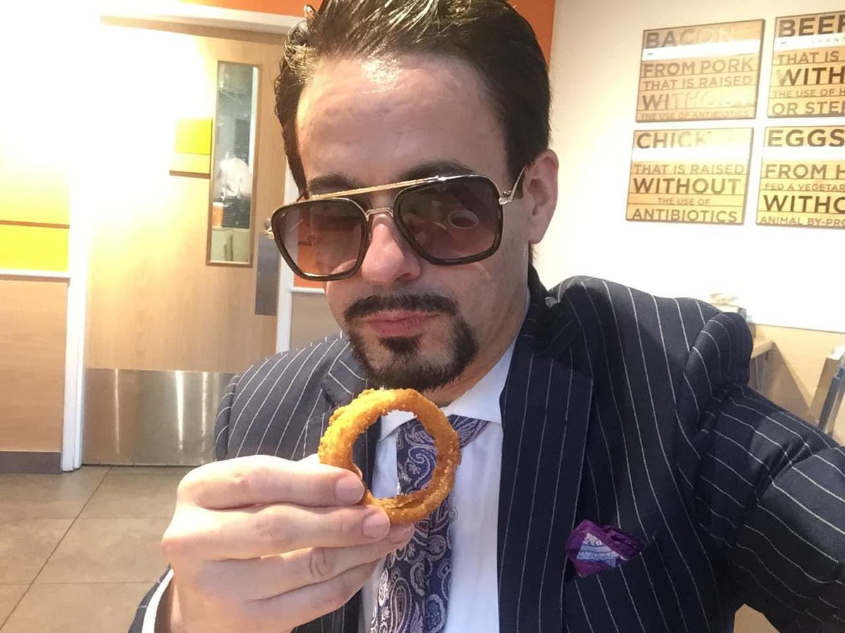 Put a ring on it for #NationalOnionRingsDay!

#tonystarkimpersonator #lookalike #celebrityimpersonator #tonystarkcosplay #ironman #marvel #mcu #avengers #infinitywar #endgame #makeminemarvel #robertdowneyjr #rdj #starktheparty