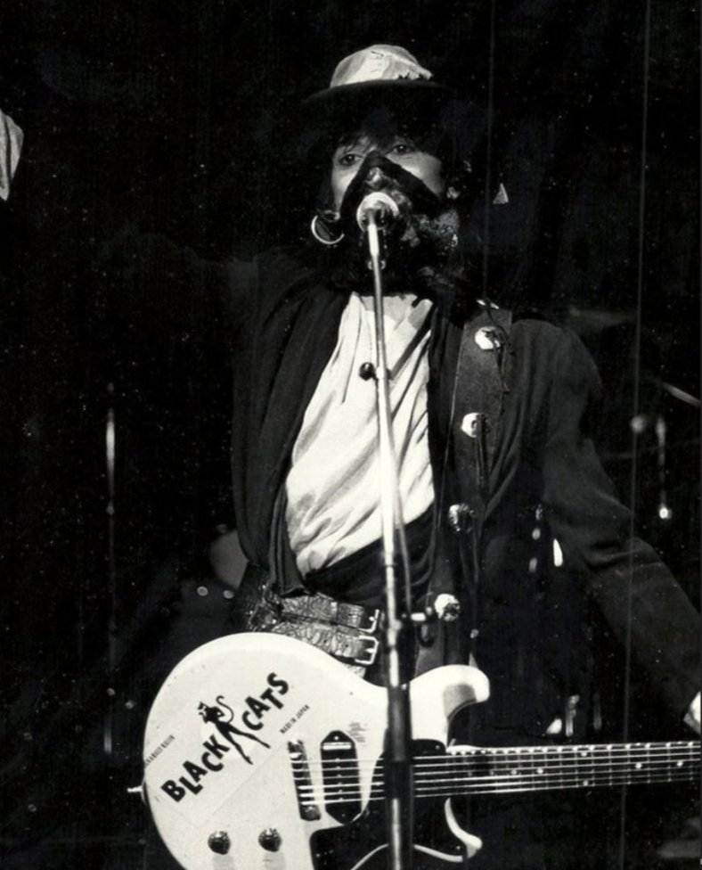 Jhonny thunders en el Irving Plaza, NYC, abril de 1985...
📸 Howard Bator
⭐🔥⭐