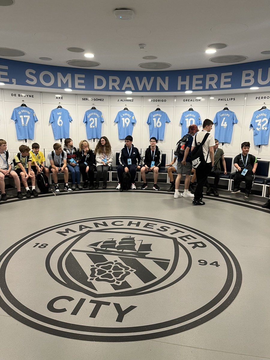 A great day visiting the treble winning champions 🏆🏆🏆@ManCity.  Amazing experience learning how the players prepare for a match day! -#teamheanor