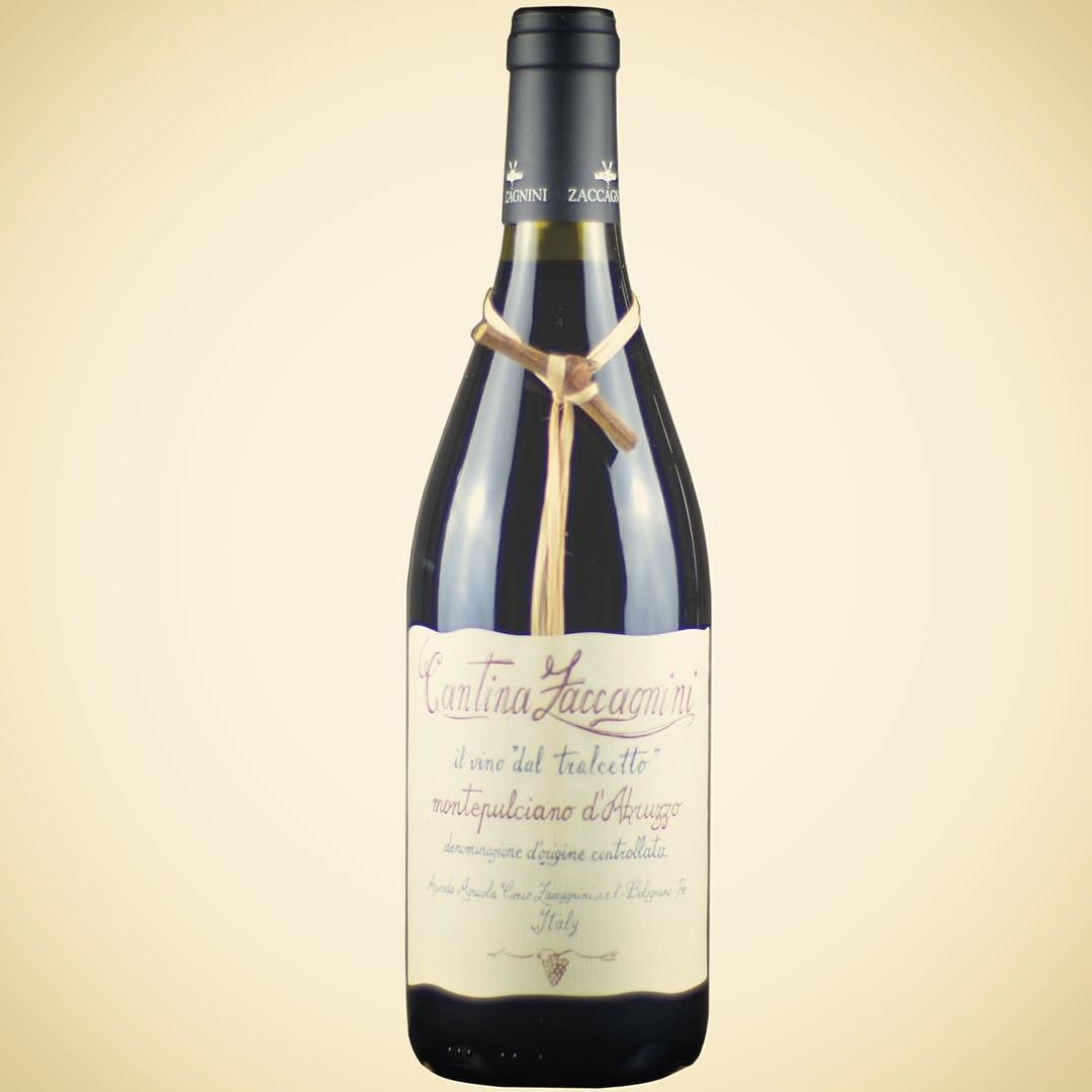 #Montepulciano d'Abruzzo full bodied #wine, soft tanins &amp; fruity notes! #Italy

Buy online: bit.ly/2qBPwNz