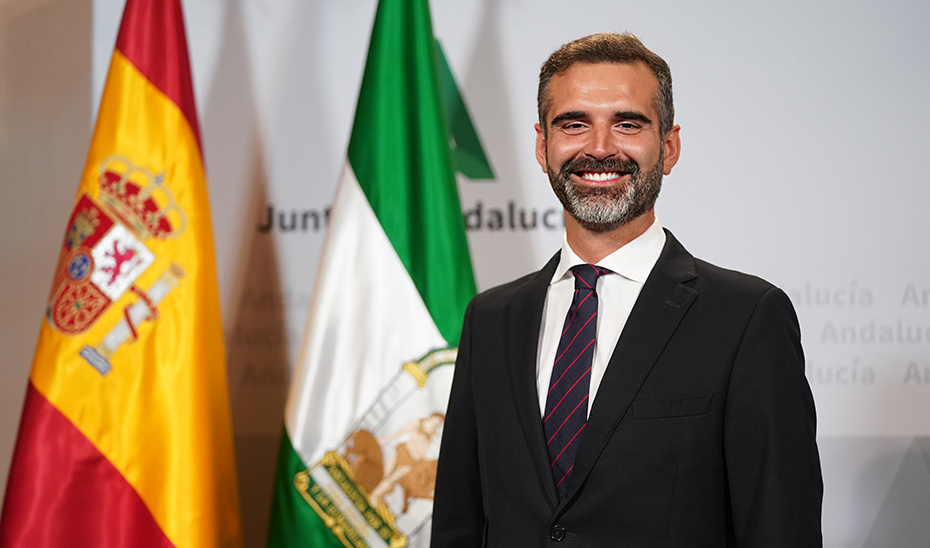El Mirador de Andalucía (@elmiradorcsr) on Twitter photo En <a href="/ElMiradorCSR/">El Mirador de Andalucía</a> hoy <a href="/nbarnes/">Nell</a> entrevista al consejero de <a href="/MedioAmbAND/">Consejería de Sostenibilidad y Medio Ambiente</a>, Ramón Fernández-Pacheco. <a href="/RamonFPM/">Ramón Fernández-Pacheco M</a> regresa de participar en la #MEDCOPClimate2023 "Economía circular y gestión de residuos". En tiempo de tertulia⏰a partir de 21:05 ▶️n9.cl/tiv2u📻 En <a href="/ElMiradorCSR/">El Mirador de Andalucía</a> hoy <a href="/nbarnes/">Nell</a> entrevista al consejero de <a href="/MedioAmbAND/">Consejería de Sostenibilidad y Medio Ambiente</a>, Ramón Fernández-Pacheco. <a href="/RamonFPM/">Ramón Fernández-Pacheco M</a> regresa de participar en la #MEDCOPClimate2023 "Economía circular y gestión de residuos". En tiempo de tertulia⏰a partir de 21:05 ▶️n9.cl/tiv2u📻