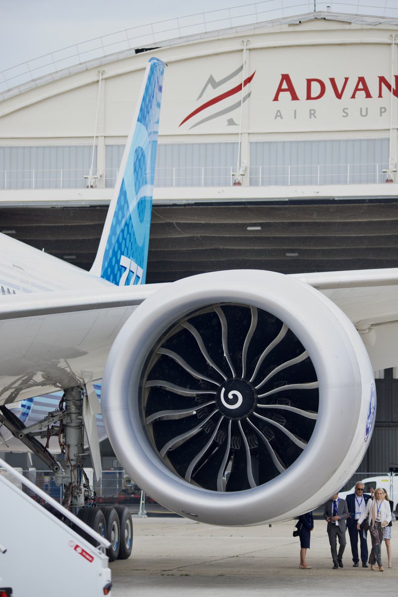 Sa majesté 👑 @BoeingAirplanes #SIAE2023 #ParisAirShow #Boeing777x