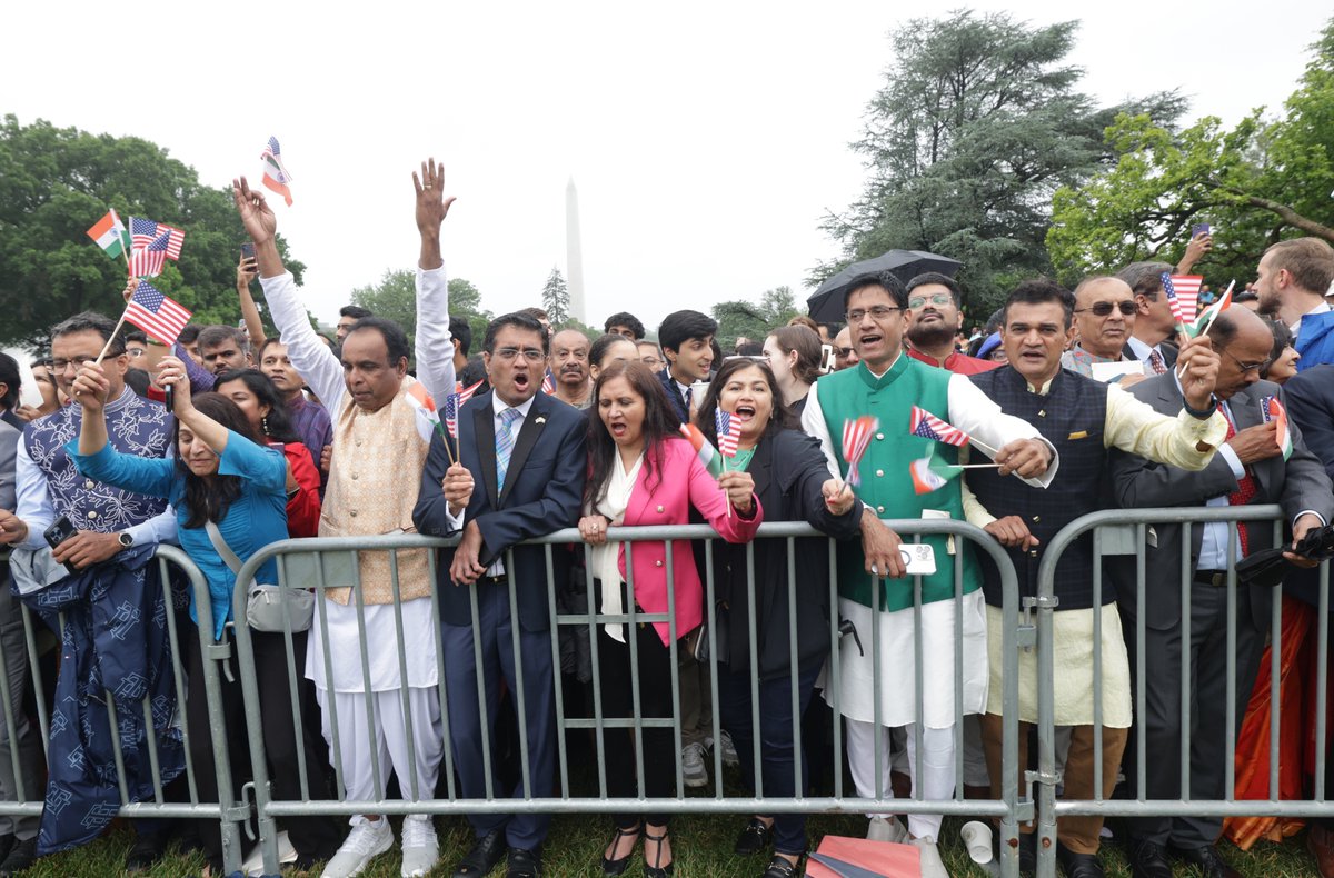 narendramodi's tweet photo. Heartened to see the enthusiastic turnout from the Indian community at the White House. Their support and warmth truly embody the deep ties that bind our two nations together. It's a testament to our shared values and mutual respect.