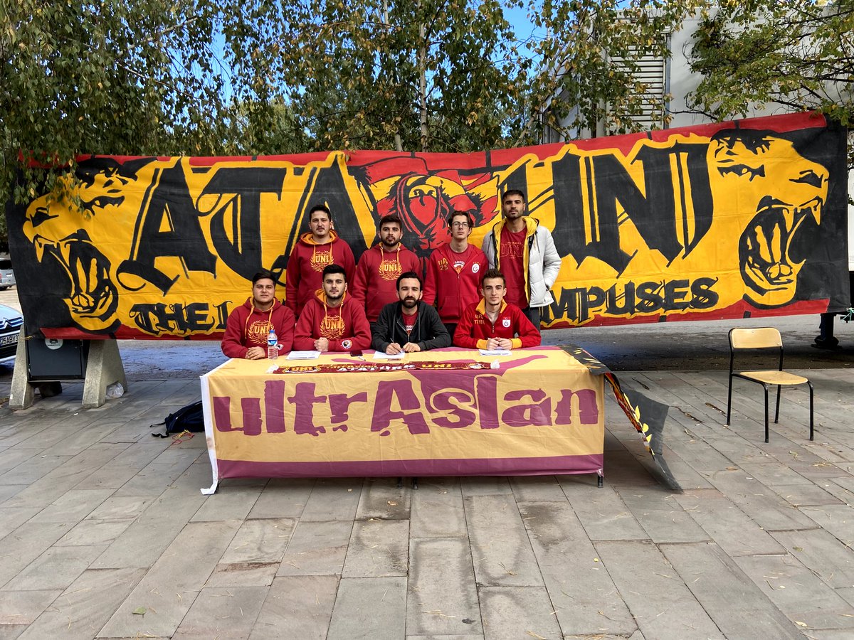 İyi Geceler #GALATASARAY Ailesi

#ultrAslanUNI