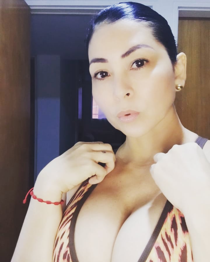 Nos vemos a las 5:30pm hora Venezuela pre cumpleaños