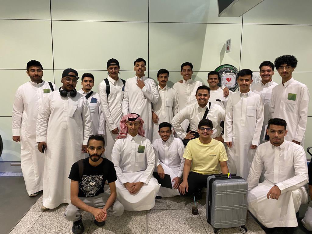 Ah_14a's tweet photo. مقتطفات من رحلة تطوع كلية الأمير سلطان بن عبدالعزيز🚨🚑 @PSCEMS_KSU | #EMS443
ووصولنا إلى المشاعر المقدسة، لخدمة ضيوف الرحمن وتقديم الخدمة الاسعافية لهم. https://t.co/J1SNDOAQJA