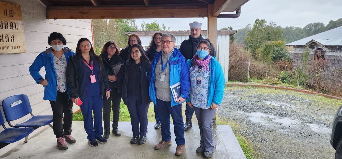 seremisalud10's tweet photo. 💉Hoy estuvimos en #Quemchi realizando operativo de vacunación contra #influenza en sector Montemar con el apoyo de @DPRLosLagos, @Armada_Chile y @SaludChiloe. Acercando la vacunación a los lugares más alejados para protegernos del invierno 

#CampañaInvierno #ChileSeVacuna https://t.co/llA6rvyk3U