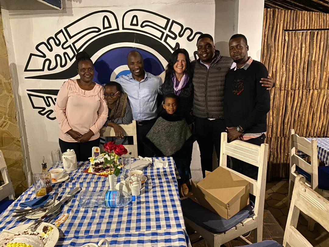Super proud of our newly minted DR <a href="/KenyLushasi/">Kennedy Lushasi</a> !! #rabies #ibcm #vivacake #research #thisiswhatascientistlookslike <a href="/ifakarahealth/">Ifakara Health Institute</a> <a href="/UofGlasgow/">University of Glasgow</a> @RabiesFreeTZA <a href="/rabidbites/">RabidBites</a> @UofG_SBOHVM