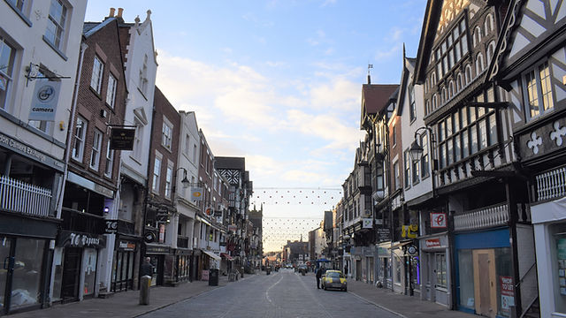 Create your own Chester Gallery this Saturday. Pick up a drawing sheet &amp; crayons from <a href="/StoryhouseLive/">Storyhouse</a> &amp; follow the historical prompts as you walk around town! Use your imagination and observations make a gallery of pictures to show the Chester you love chesterheritagefestival.co.uk/event-details/…