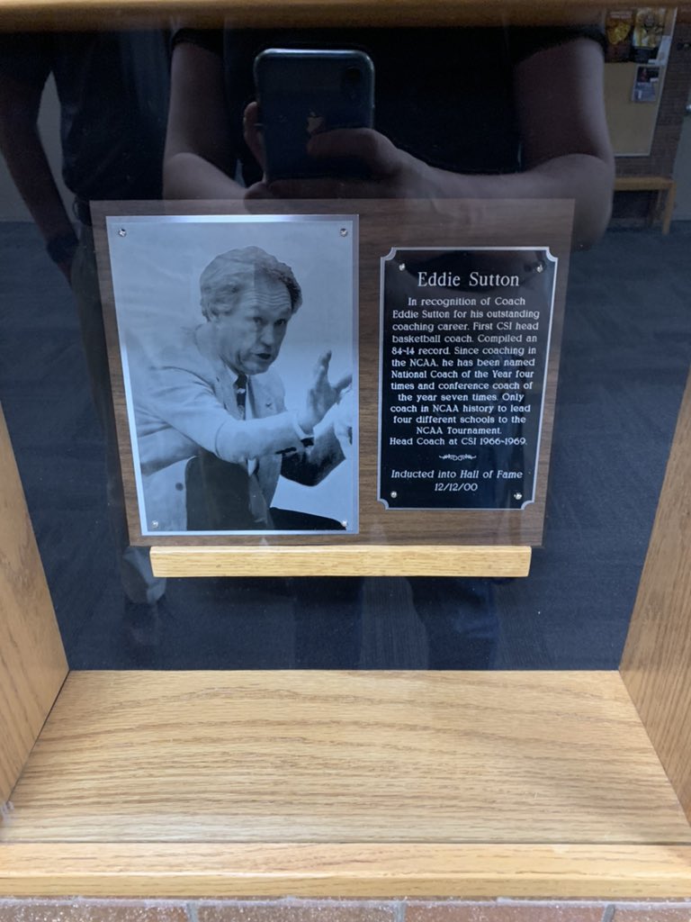 Coach Eddie Sutton’s plaque in the College of Southern Idaho Athletics Hall of Fame. 

Program’s first head coach. I think #OkState folks know the rest of the story. https://t.co/oJTDFOAME4