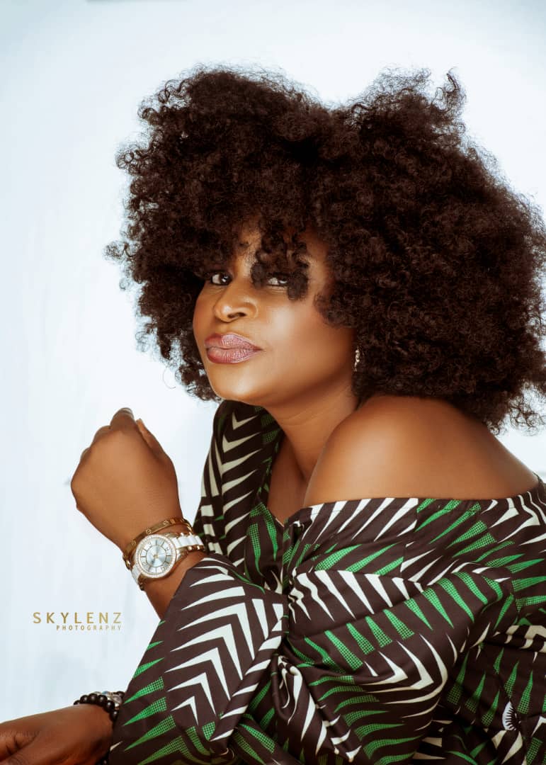 Skylenzz's tweet photo. Elegance and grace in every frame.
📸 Skylenz Photography
.
.
.
.
#skylenzstudios #abujastudios #abujaphotographers #kadunafashiondesigner #bellanaijaweddings #abujaweddings #kadunaweddings #northernweddings #eventphotography #eventplanner #makeupblogger #eventplanner #event https://t.co/krvnlUYeiS