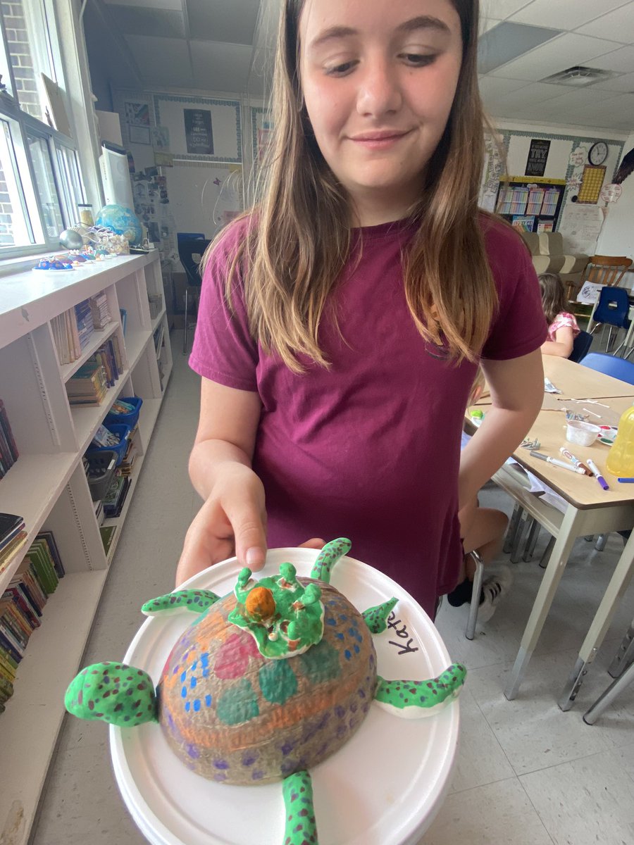 k8createavon's tweet photo. Acknowledging our Indigenous Peoples History. Turtle Islands🧡
@AvonPS 
@yourschools 
#IndigenousPeoplesDay 
#turtleisland https://t.co/VWWjlsxtQ3