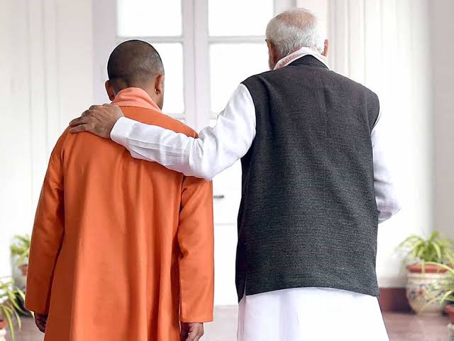 Aadesh Shukla आदेश शुक्ला (@aadeshshuklaa) on Twitter photo ये दो फ़ोटो है <a href="/navalkant/">Naval Kant Sinha | नवल कान्त सिन्हा</a> सर इन दोंनो फ़ोटो में एक बात सामान्य सी नज़र आती है एक दूसरे का साथ होना मेरे हिसाब से "हम साथ साथ है". #NarendraModi #JoeBiden #YogiAdityanath #ModiInUSA ये दो फ़ोटो है <a href="/navalkant/">Naval Kant Sinha | नवल कान्त सिन्हा</a> सर इन दोंनो फ़ोटो में एक बात सामान्य सी नज़र आती है एक दूसरे का साथ होना मेरे हिसाब से "हम साथ साथ है". #NarendraModi #JoeBiden #YogiAdityanath #ModiInUSA