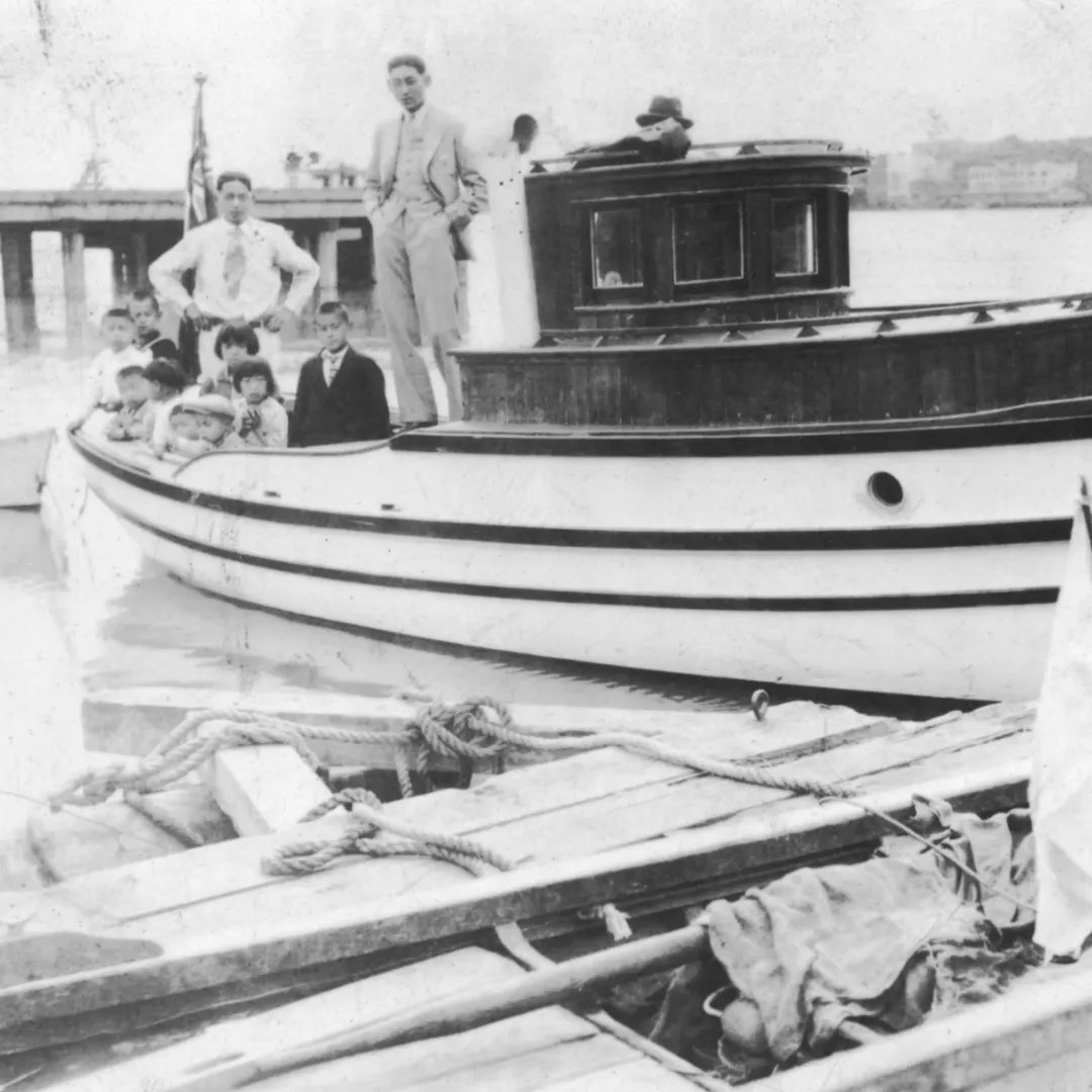 Walk along the quay with us Saturday June 24 as we explore our diverse community’s historic connection to waterfront industry.#newwest #newwestminster #explorebc #history #archives #community #walkingtour

Register using the ink in our bio under our programs tab.