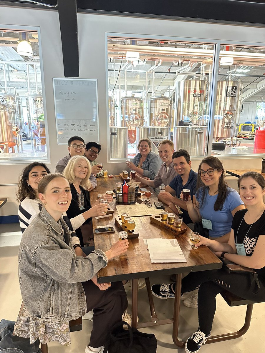 Raising a toast to the 'moose-tical' wonders of Maine and circadian medicine #GRCchronobiology @DrBatmo @susanksgolden @TaraCDelorme @LaurenHablitz @sergioleocrespo @iamdonglinhan @zeynepgul