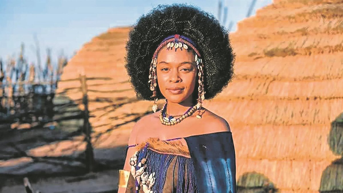Powerfm987's tweet photo. [ON-AIR] @DenzilTaylor speaks to director Angus Gibson, Actor Lemogang Tsipa and actress/executive producer Nomzamo Mbatha on Shaka iLembe and the importance of storytelling.

#POWERPespective https://t.co/Zr1870gthx