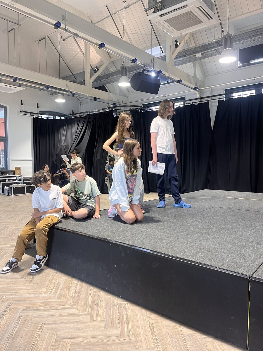 Weekend rehearsals for Little Shop of Horrors have been lots of fun and what collaborative, talented and confident performers we have at MVS! Bring on next week #maidavaleschool #mvsdrama #maidavaledrama
