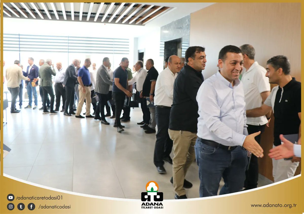 Birbirinden kıymetli Meclis Üyelerimizle Haziran ayı olağan Meclis toplantımızı yaptık. Bu vesileyle kardeşlerimizle de bayramlaştık.