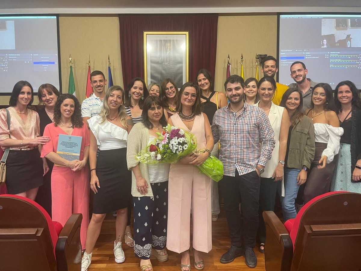 Hoy nuestra compañera Alejandra Delgado-Sequera ha defendido su tesis doctoral 🎓 Enhorabuena doctora, estamos muy orgullosos de ti!
<a href="/univcadiz/">Universidad de Cádiz</a> <a href="/INiBICA_IIS/">INiBICA</a> @CIBER_SAM <a href="/leyreuriguen/">Leyre Urigüen</a>