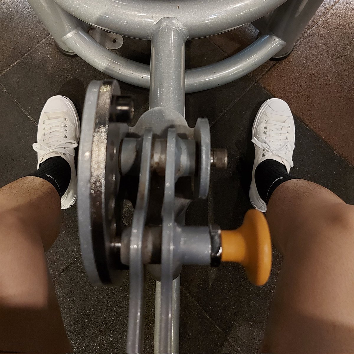 terter9698's tweet photo. 我也很喜歡黑襪🥵
#只要是Nike都喜歡

#Socks
#BlackSocks
#Converse
#鞋襪
#黑襪 https://t.co/ZAAU99PwYN