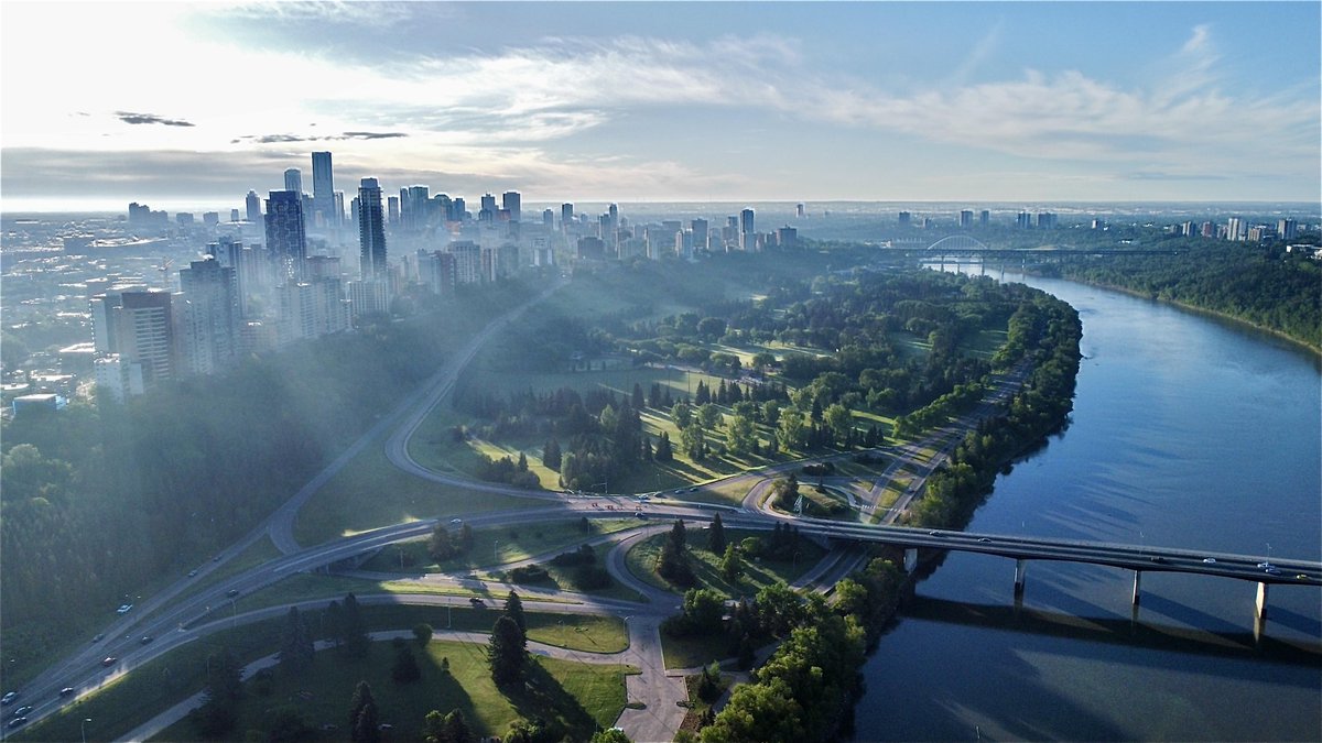 City Describer tweet media