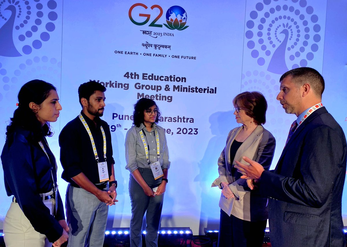.@MMcLaughlinEDU from the @USEdGov and #CGHankey met with students on the sidelines of @G20Org during the G20 Education Ministerial and spoke about #StudyInTheUS.  U.S. universities welcome international students and Indian students bring great diversity to U.S. campuses. To…