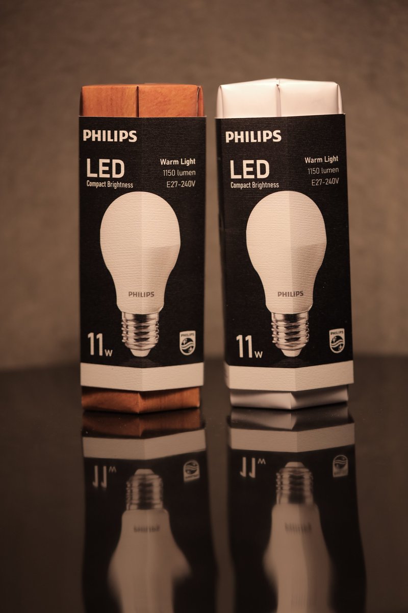 YewHanyee's tweet photo. Here's an update on some detail shots of the sustainable lightbulb packaging.

https://t.co/HClXO6WskB

#Sustainablepackaging #Lightbulbpackaging #Kancilsilveraward https://t.co/Rj8l3qUnG7