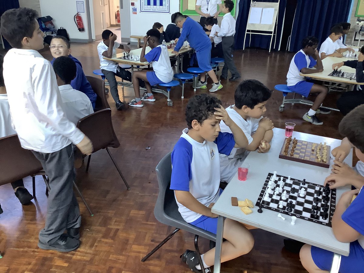Headstannesgm's tweet photo. What a great time we are having with Smithdown Primary at our  joint Chess club with some friendly matches #Smithdown  #Chess https://t.co/nD6BBcNvzI