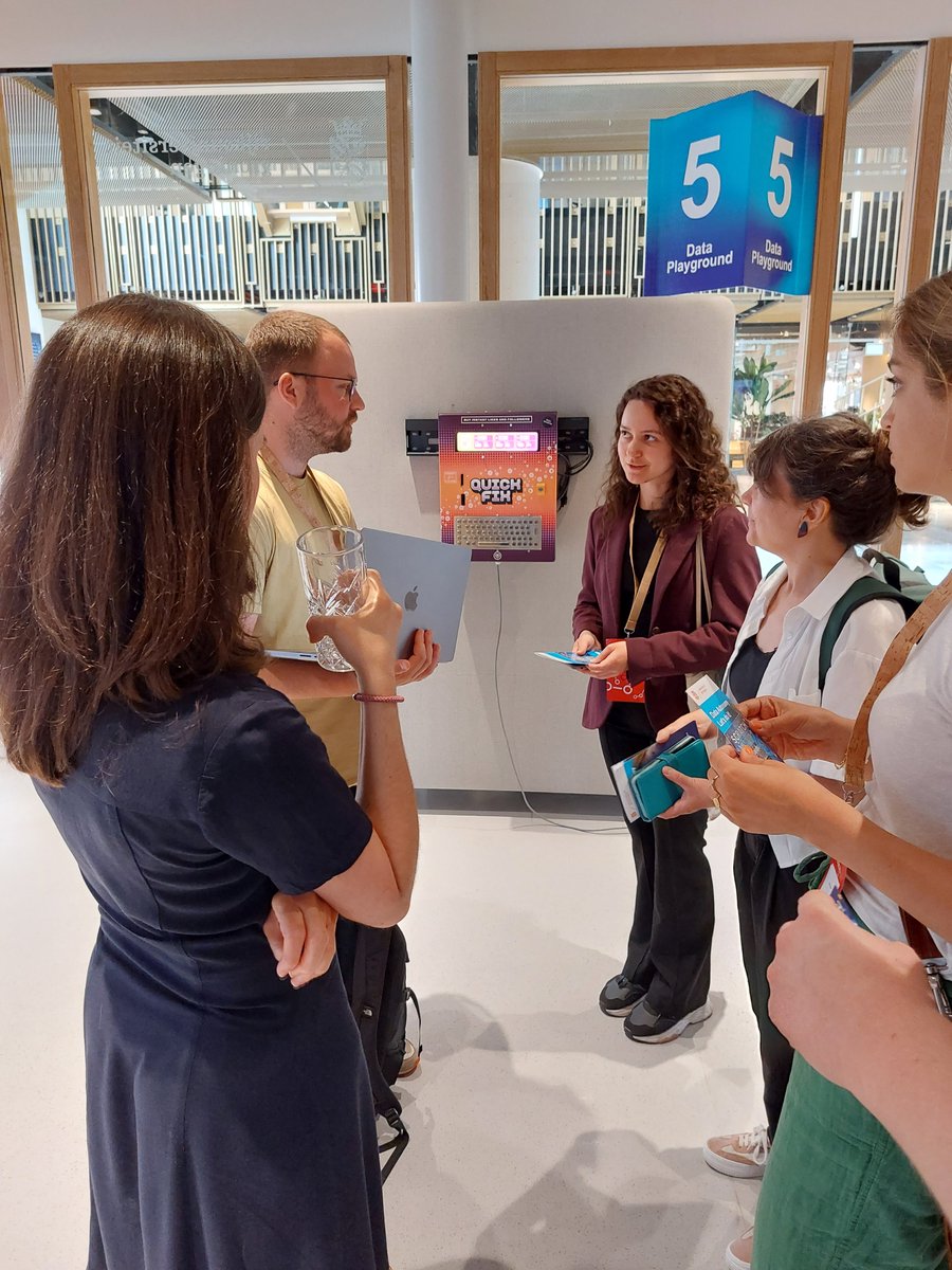 ug_spotlight's tweet image. We look back on a successful launch of the #DataAutonomy event @JTSchool_UG. According to @biemans_hans of the Board @univgroningen: It is important to increase the number of choices when it comes to using digital services. #DataAutonomy, Let's do it! #roadmaptodataautonomy