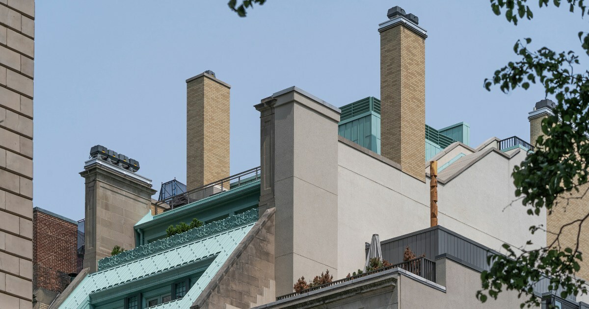 The <a href="/Vilcek/">The Vilcek Foundation</a> Foundation takes its appreciation of design to new heights with the installation of a birdhouse designed by James Leng and Jennifer Ly of Figure Design on the roof of the foundation's New York headquarters. bit.ly/3CGl8Ed