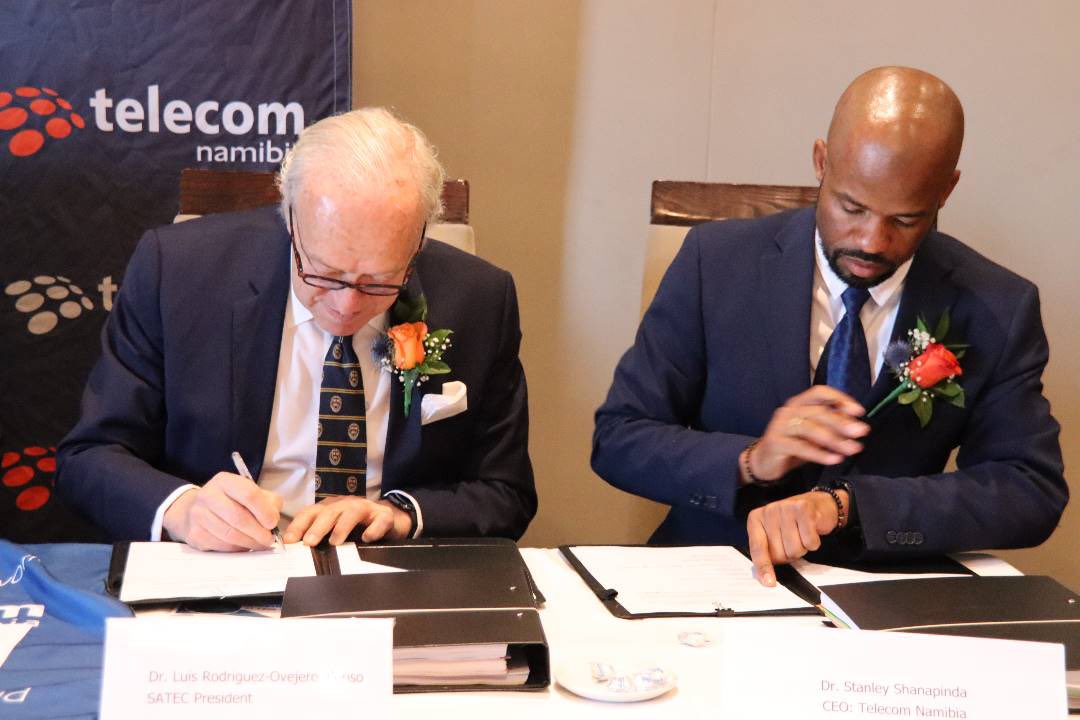 ceotelnam's tweet image. As the first milestone reached under the newly launched Strategic Business Plan,  @TelecomNamibia and the #Spanish company #SATEC signed a N$327 million agreement to modernize our billing system and help automate disconnections and reconnections, thereby reducing delays.