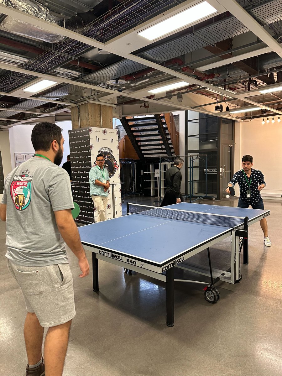 HackerOne tweet media