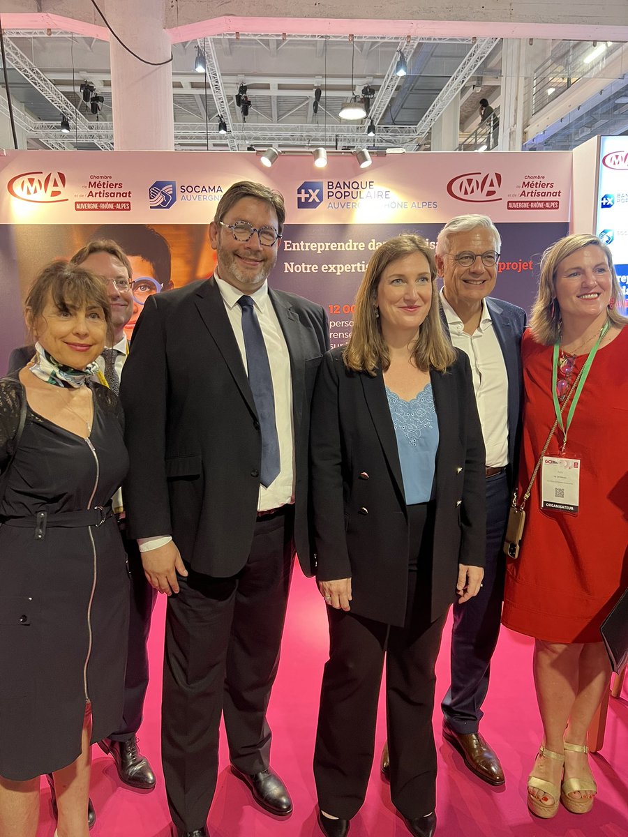 Lors de la délégation officielle du salon <a href="/GoEntrepreneurs/">GO Entrepreneurs</a>, j’ai pu échanger avec Madame la Ministre Carole Grandjean🤝🏼 
De beaux échanges pour défendre les intérêts de nos artisans! 
#entreprises #artisanat
