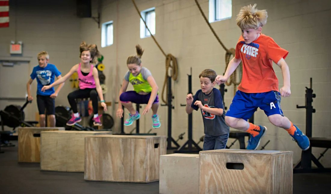 allevents_in's tweet photo. 🌟🏃♀️ Ignite your child's inner athlete with our thrilling 1-week CrossFit camp!💪
From barbell lifts to epic team games, they'll build strength, stamina, and have a blast! 💪🔥
Get Tickets Now: https://t.co/hdh1urfBCR
#FitKidsCamp #PowerUpSummer #USA https://t.co/djUgCEwIs1