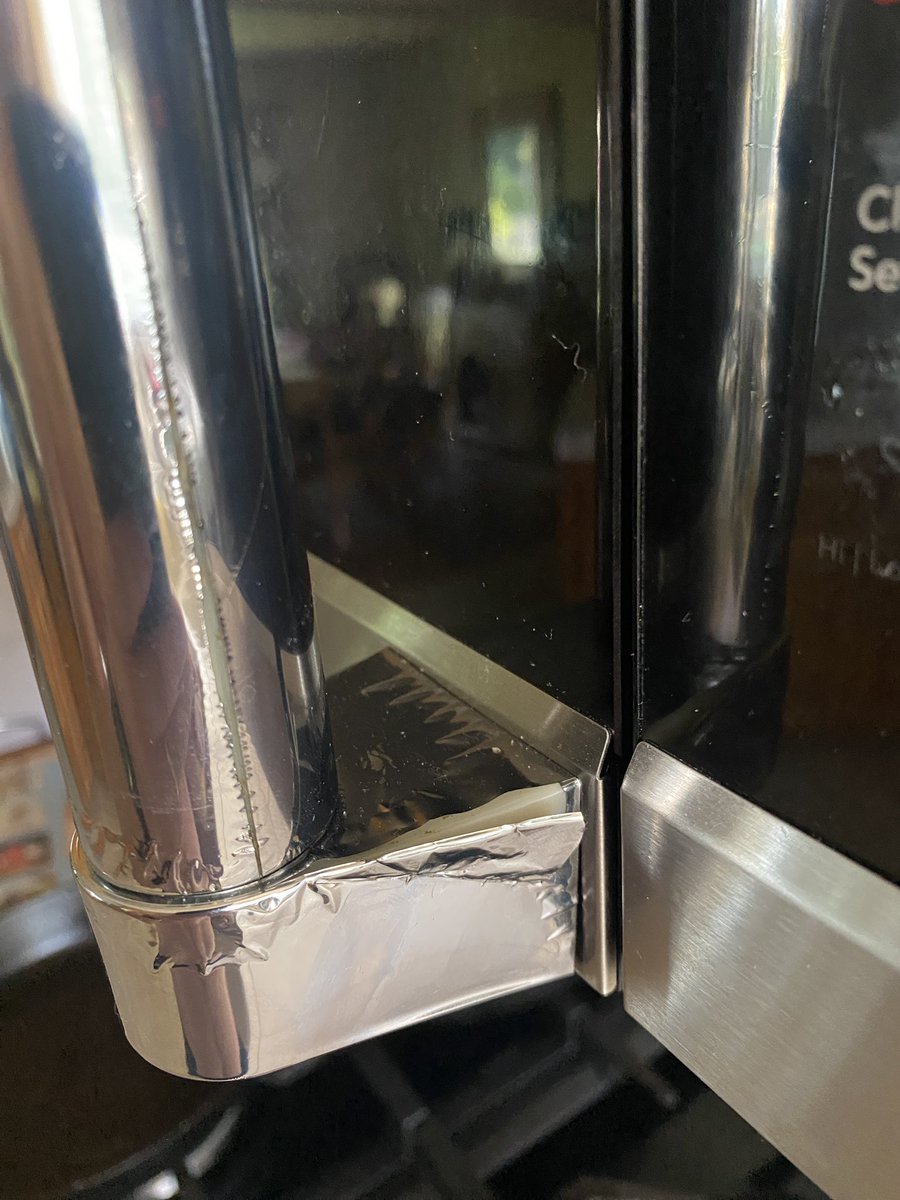 Stardumb538's tweet photo. @ZLINEKitchen I have chrome coming off my microwave handle. Would love some help. https://t.co/Jzhi9Iebui